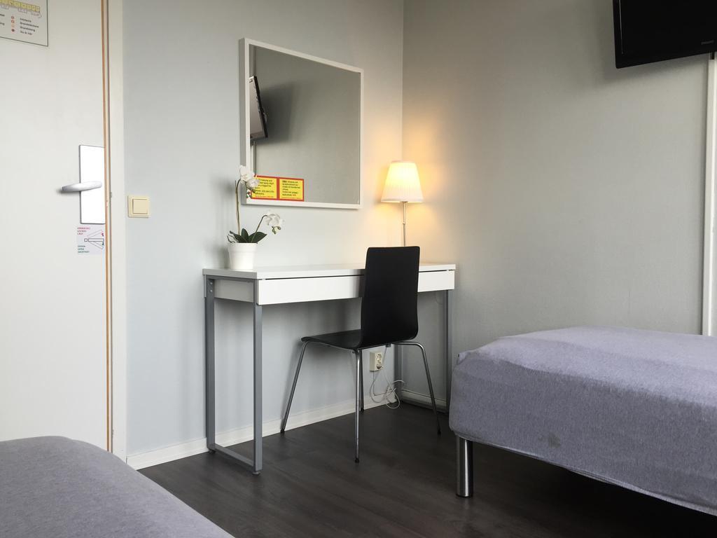 Masthuggsterrassens Hostel กอเทนเบิร์ก ภายนอก รูปภาพ