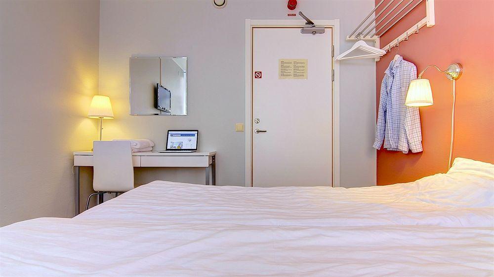 Masthuggsterrassens Hostel กอเทนเบิร์ก ภายนอก รูปภาพ